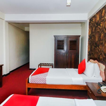 Hotel Omega Regency Colombo Exterior foto
